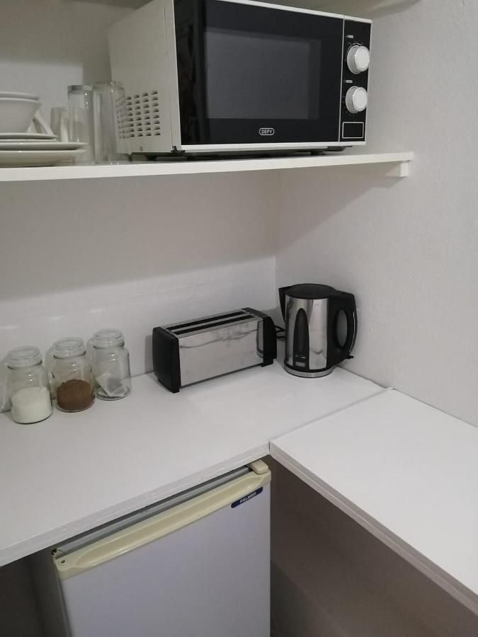 36 Mount Road Guesthouse And Self Catering Port Elizabeth Luaran gambar
