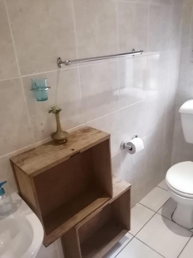 36 Mount Road Guesthouse And Self Catering Port Elizabeth Luaran gambar