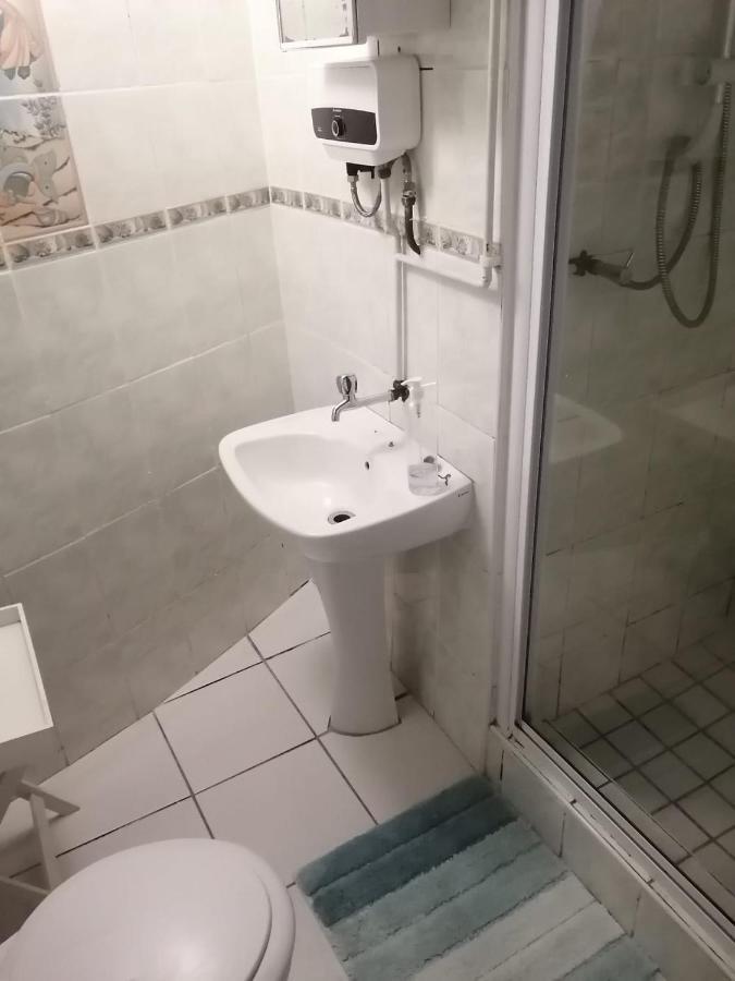 36 Mount Road Guesthouse And Self Catering Port Elizabeth Luaran gambar